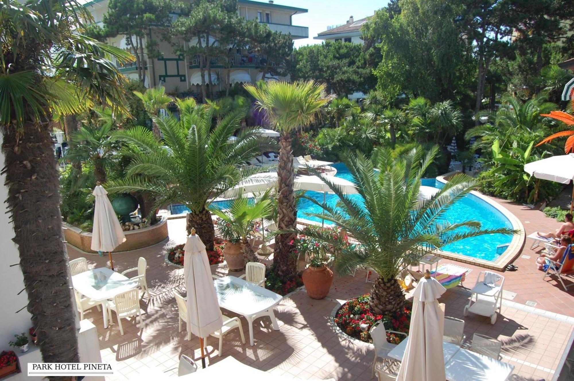 Park Hotel Pineta كاوْرلي المظهر الخارجي الصورة